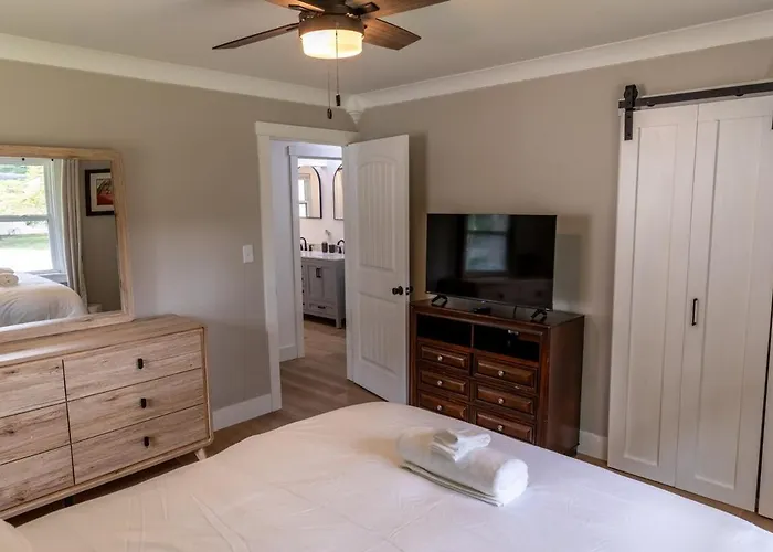 Westview Hideaway Holiday home